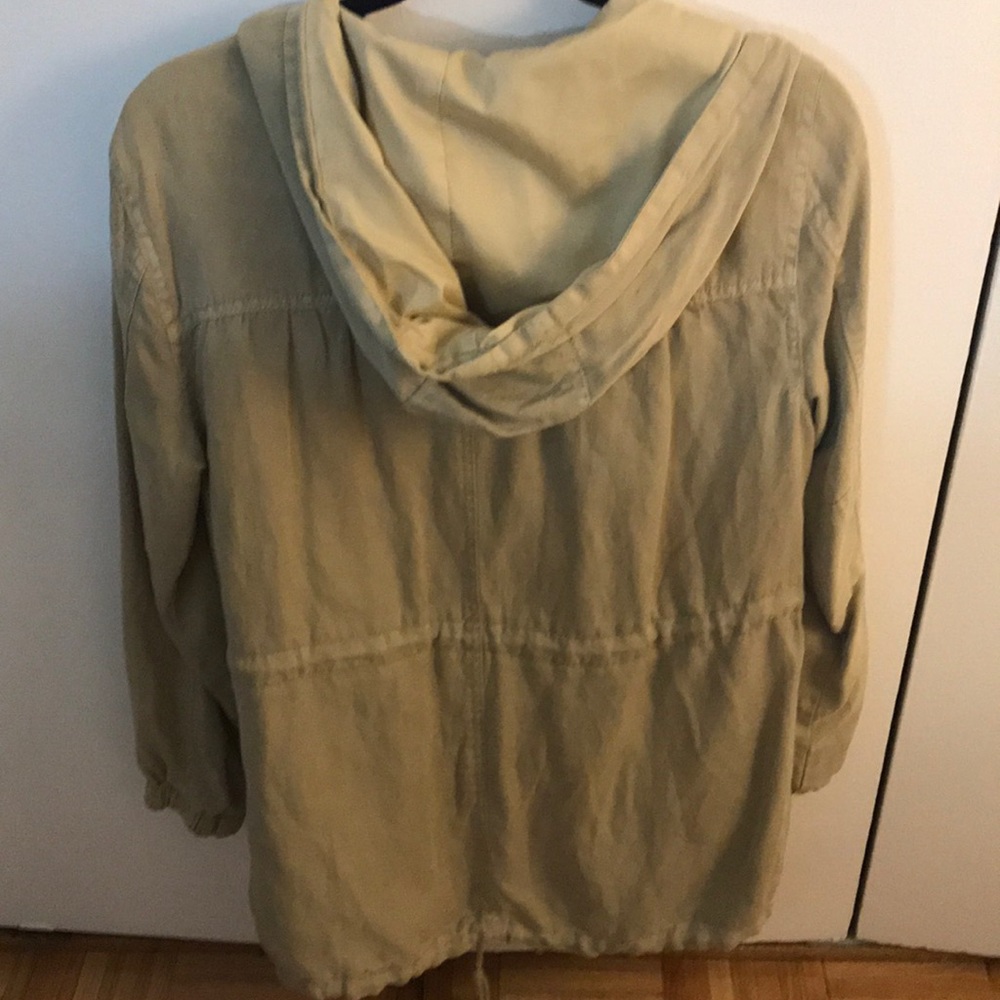 Tan jacket - Picture 4 of 4